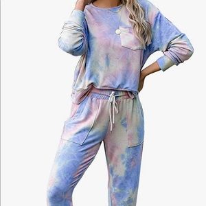Tie Dye Lounge Set 🦄